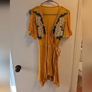 Sundress. Flowing mini wrap.